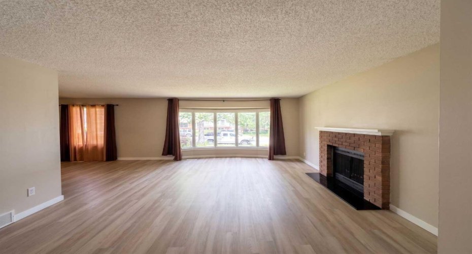 1095 Berkley Drive, Calgary, Alberta T3K 1S6, 4 Bedroom Bedrooms, 0 ,3 BathroomBathrooms,Residential,For Sale,Berkley,0,A2327779