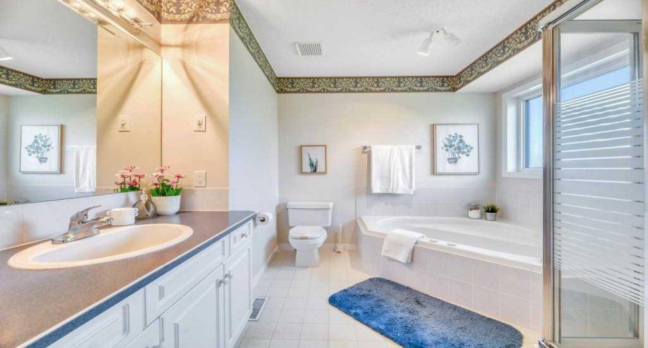 4-piece ensuite