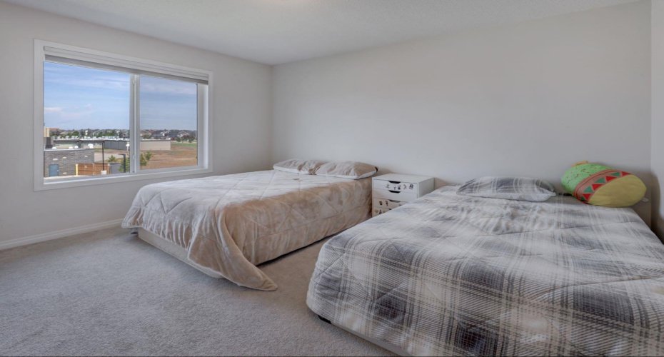 673 Hillcrest Road, Airdrie, Alberta T4B4C7, 3 Bedroom Bedrooms, 0 ,4 BathroomBathrooms,Residential,For Sale,Hillcrest,0,A2327808