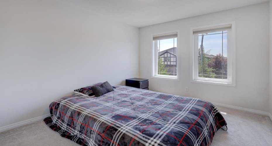 673 Hillcrest Road, Airdrie, Alberta T4B4C7, 3 Bedroom Bedrooms, 0 ,4 BathroomBathrooms,Residential,For Sale,Hillcrest,0,A2327808