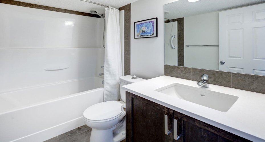 673 Hillcrest Road, Airdrie, Alberta T4B4C7, 3 Bedroom Bedrooms, 0 ,4 BathroomBathrooms,Residential,For Sale,Hillcrest,0,A2327808