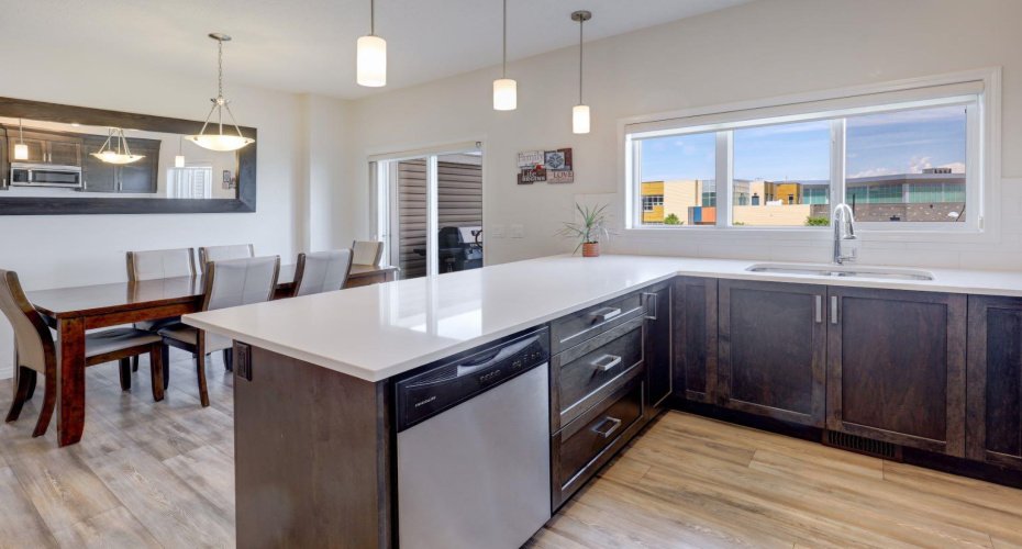 673 Hillcrest Road, Airdrie, Alberta T4B4C7, 3 Bedroom Bedrooms, 0 ,4 BathroomBathrooms,Residential,For Sale,Hillcrest,0,A2327808