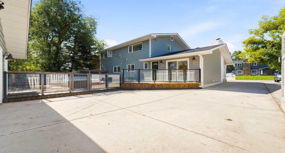 20 Mapleglade Close, Calgary, Alberta T2J 2G9, 3 Bedroom Bedrooms, 0 ,5 BathroomBathrooms,Residential,For Sale,Mapleglade,0,A2327821