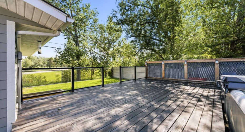20 Mapleglade Close, Calgary, Alberta T2J 2G9, 3 Bedroom Bedrooms, 0 ,5 BathroomBathrooms,Residential,For Sale,Mapleglade,0,A2327821