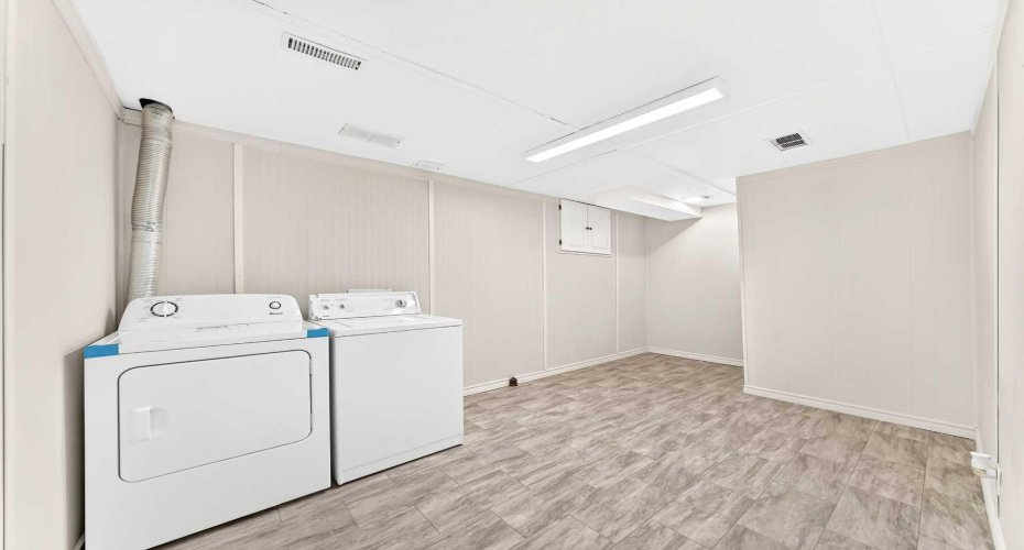 219 90 Avenue, Calgary, Alberta T2J0A3, 3 Bedroom Bedrooms, 0 ,1 BathroomBathrooms,Residential,For Sale,90,0,A2327840