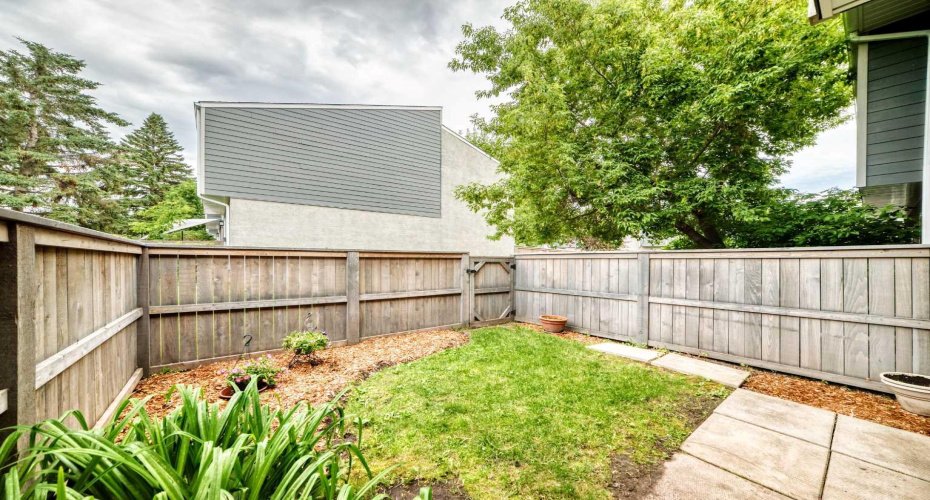 219 90 Avenue, Calgary, Alberta T2J0A3, 3 Bedroom Bedrooms, 0 ,1 BathroomBathrooms,Residential,For Sale,90,0,A2327840