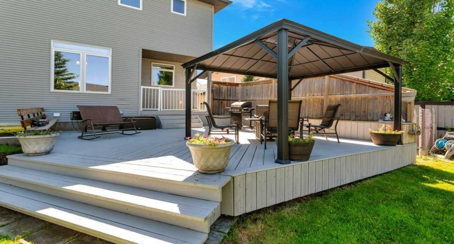 19 Lougheed Close, Red Deer, Alberta T4R 3L8, 4 Bedroom Bedrooms, 0 ,4 BathroomBathrooms,Residential,For Sale,Lougheed,0,A2327869