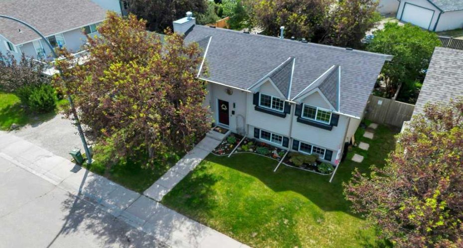 1924 Strathcona Terrace, Strathmore, Alberta T1P 1S1, 3 Bedroom Bedrooms, 0 ,3 BathroomBathrooms,Residential,For Sale,Strathcona,0,A2327871