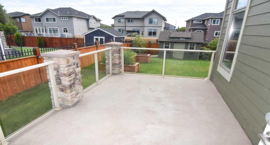 Dining deck of dining room