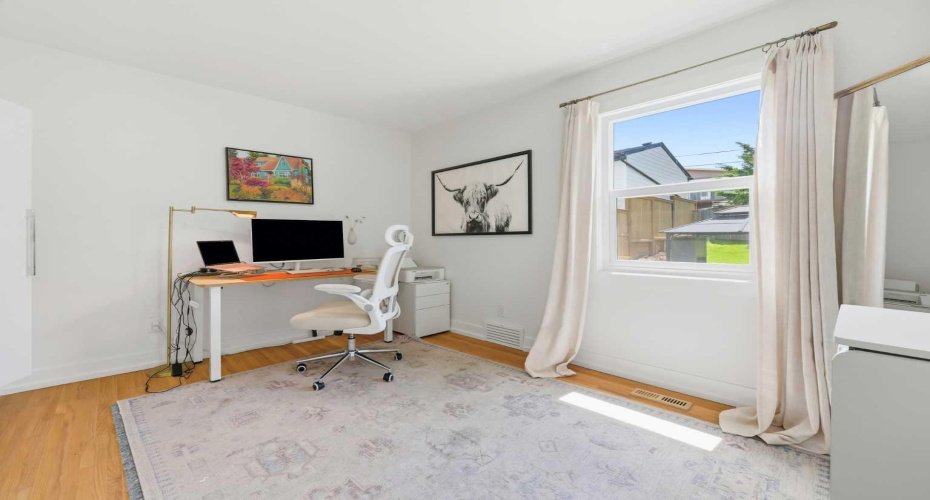 2119 22 Avenue, Calgary, Alberta T2T 0S6, 3 Bedroom Bedrooms, 0 ,2 BathroomBathrooms,Residential,For Sale,22,0,A2327894