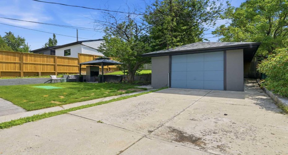 2119 22 Avenue, Calgary, Alberta T2T 0S6, 3 Bedroom Bedrooms, 0 ,2 BathroomBathrooms,Residential,For Sale,22,0,A2327894