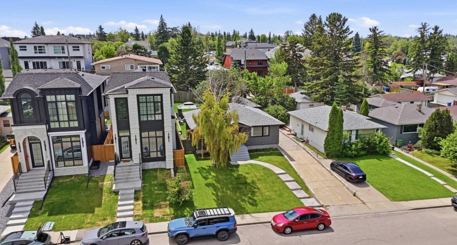 2119 22 Avenue, Calgary, Alberta T2T 0S6, 3 Bedroom Bedrooms, 0 ,2 BathroomBathrooms,Residential,For Sale,22,0,A2327894