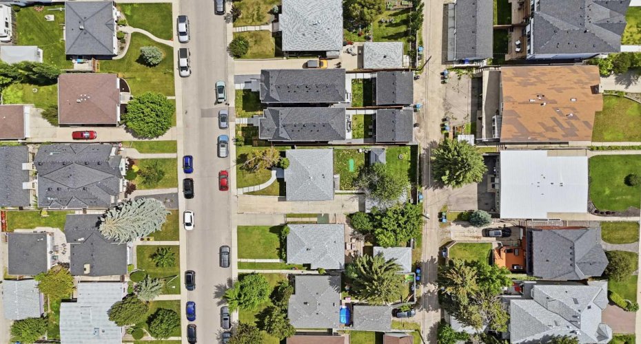 2119 22 Avenue, Calgary, Alberta T2T 0S6, 3 Bedroom Bedrooms, 0 ,2 BathroomBathrooms,Residential,For Sale,22,0,A2327894