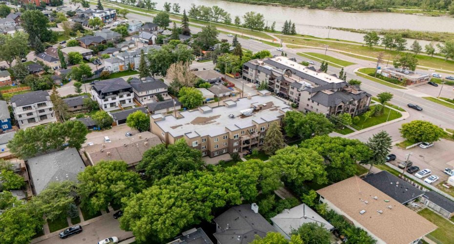 518 33 Street, Calgary, Alberta T2N2W4, 1 Bedroom Bedrooms, 0 ,1 BathroomBathrooms,Residential,For Sale,33,0,A2327945