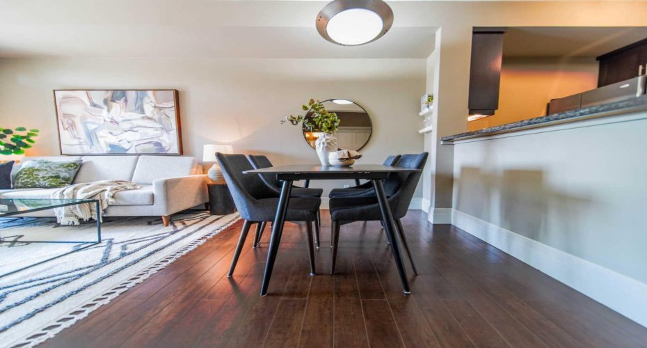 518 33 Street, Calgary, Alberta T2N2W4, 1 Bedroom Bedrooms, 0 ,1 BathroomBathrooms,Residential,For Sale,33,0,A2327945