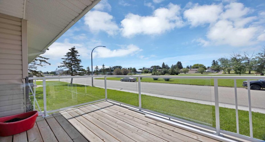 4 Richards Crescent, Olds, Alberta T4H1G1, 4 Bedroom Bedrooms, 0 ,2 BathroomBathrooms,Residential,For Sale,Richards,0,A2327962