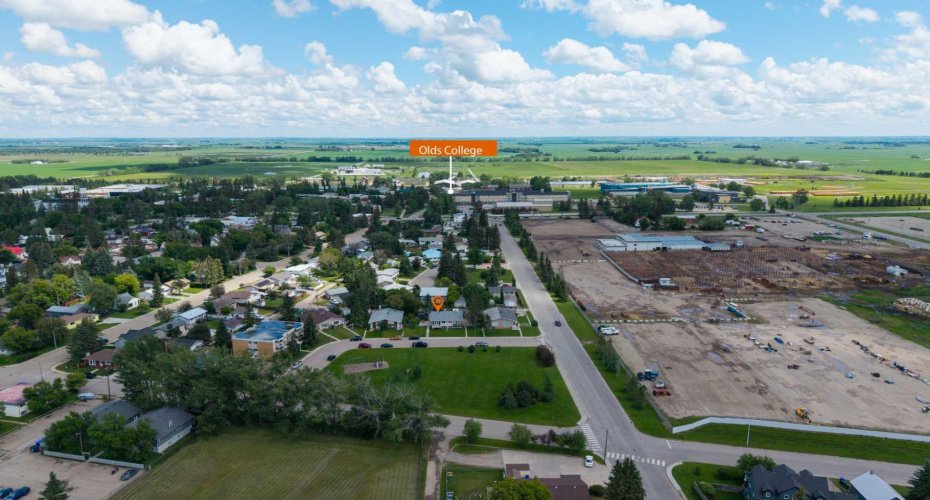 4 Richards Crescent, Olds, Alberta T4H1G1, 4 Bedroom Bedrooms, 0 ,2 BathroomBathrooms,Residential,For Sale,Richards,0,A2327962