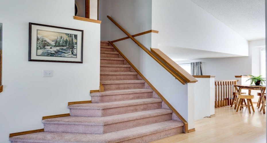 2nd floor stairwell