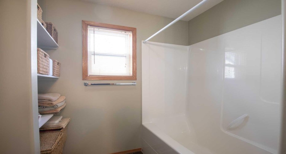 4715 55 Avenue, Lacombe, Alberta T4L 1T7, 3 Bedroom Bedrooms, 0 ,2 BathroomBathrooms,Residential,For Sale,55,0,A2328012