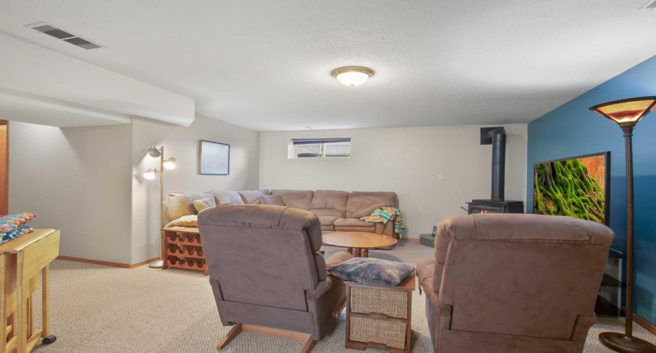 4715 55 Avenue, Lacombe, Alberta T4L 1T7, 3 Bedroom Bedrooms, 0 ,2 BathroomBathrooms,Residential,For Sale,55,0,A2328012