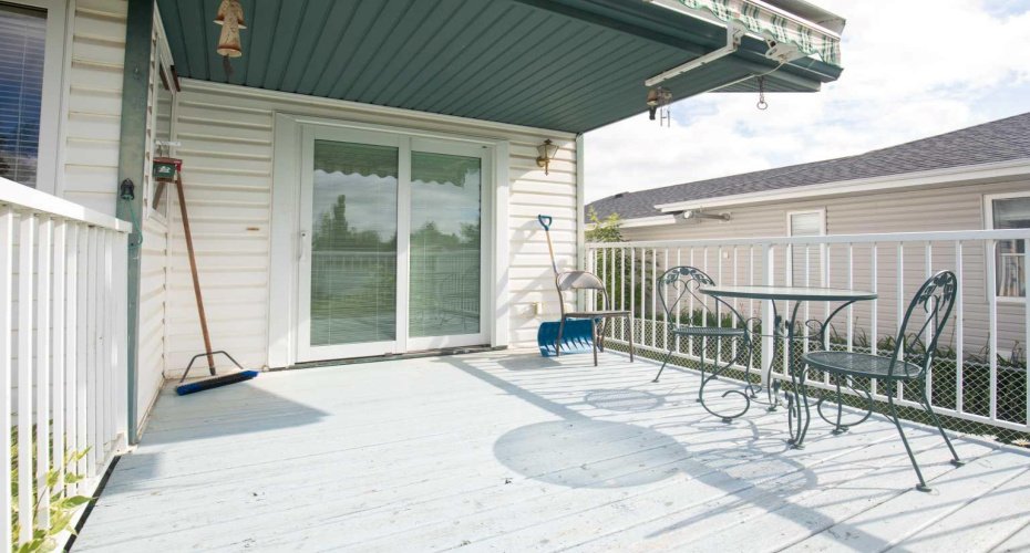 4715 55 Avenue, Lacombe, Alberta T4L 1T7, 3 Bedroom Bedrooms, 0 ,2 BathroomBathrooms,Residential,For Sale,55,0,A2328012