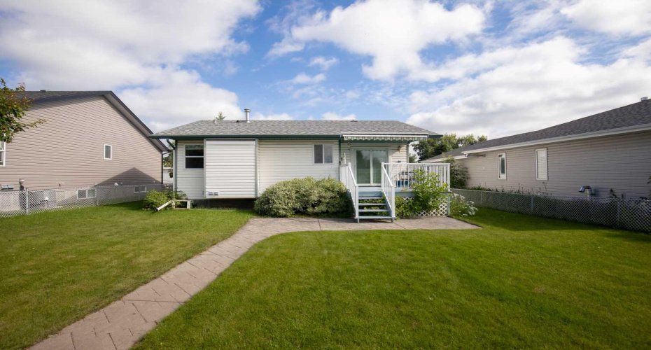 4715 55 Avenue, Lacombe, Alberta T4L 1T7, 3 Bedroom Bedrooms, 0 ,2 BathroomBathrooms,Residential,For Sale,55,0,A2328012
