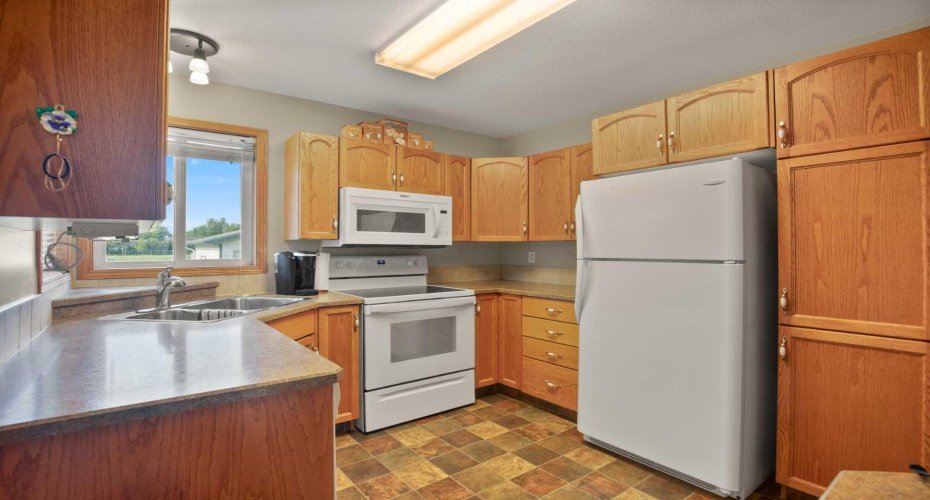 4715 55 Avenue, Lacombe, Alberta T4L 1T7, 3 Bedroom Bedrooms, 0 ,2 BathroomBathrooms,Residential,For Sale,55,0,A2328012