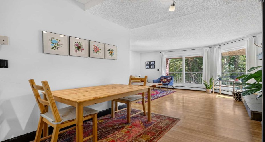402 4 Avenue, Calgary, Alberta T2E0J5, 2 Bedroom Bedrooms, 0 ,2 BathroomBathrooms,Residential,For Sale,4,0,A2328031
