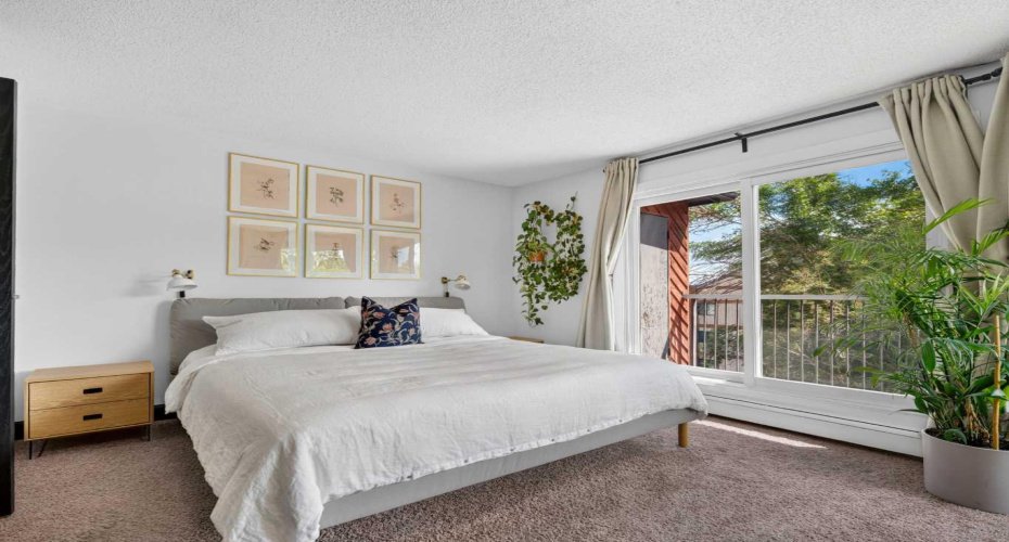 402 4 Avenue, Calgary, Alberta T2E0J5, 2 Bedroom Bedrooms, 0 ,2 BathroomBathrooms,Residential,For Sale,4,0,A2328031