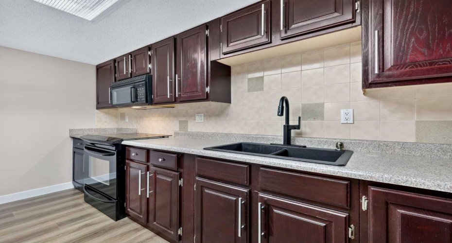 2425 90 Avenue, Calgary, Alberta T2V 4X8, 1 Bedroom Bedrooms, 0 ,2 BathroomBathrooms,Residential,For Sale,90,0,A2328042