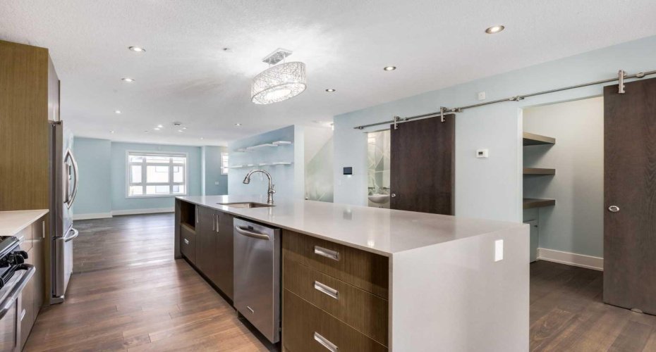 1513 23 Avenue, Calgary, Alberta T2T 0T8, 2 Bedroom Bedrooms, 0 ,3 BathroomBathrooms,Residential,For Sale,23,0,A2328045