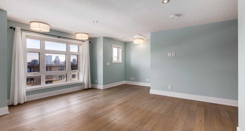 1513 23 Avenue, Calgary, Alberta T2T 0T8, 2 Bedroom Bedrooms, 0 ,3 BathroomBathrooms,Residential,For Sale,23,0,A2328045