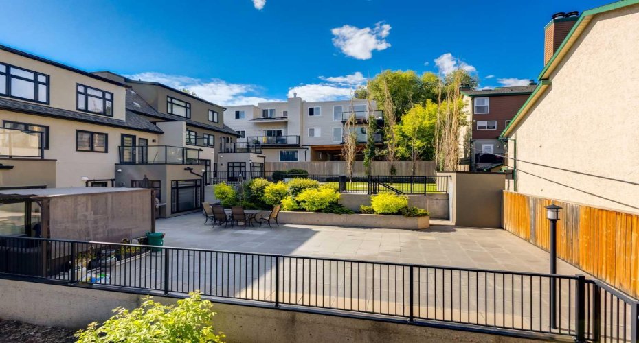 1513 23 Avenue, Calgary, Alberta T2T 0T8, 2 Bedroom Bedrooms, 0 ,3 BathroomBathrooms,Residential,For Sale,23,0,A2328045