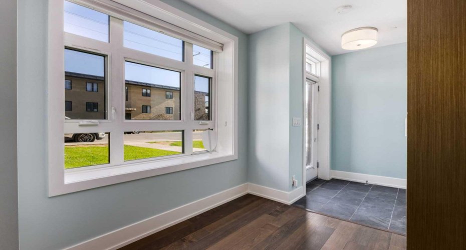 1513 23 Avenue, Calgary, Alberta T2T 0T8, 2 Bedroom Bedrooms, 0 ,3 BathroomBathrooms,Residential,For Sale,23,0,A2328045