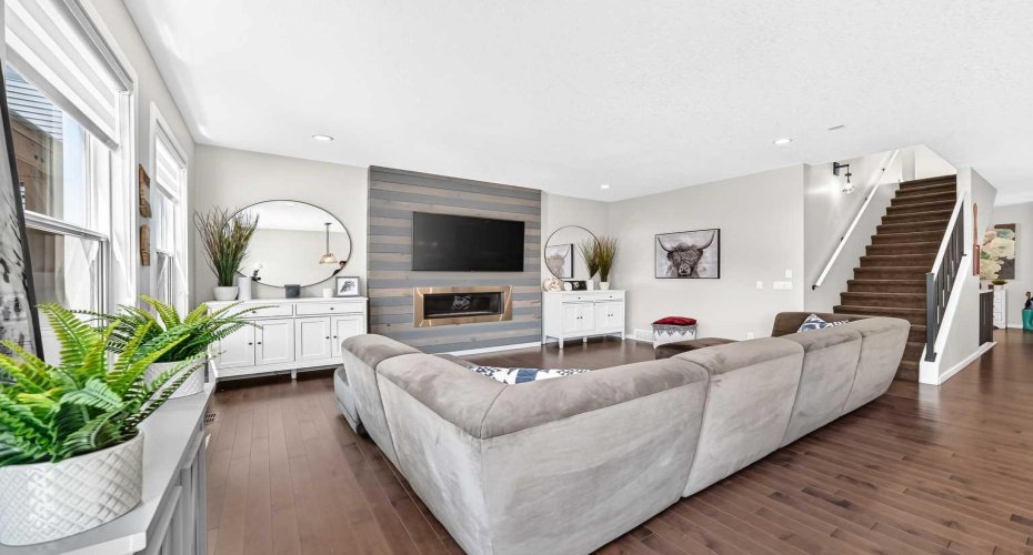145 Kinniburgh Gardens, Chestermere, Alberta T1X 0R7, 3 Bedrooms Bedrooms, ,3 BathroomsBathrooms,Residential,For Sale,Kinniburgh,A2328052