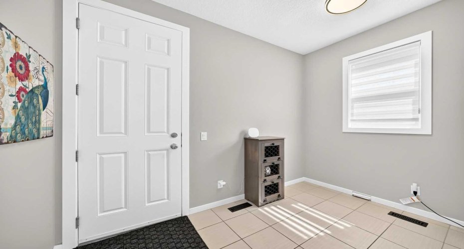 145 Kinniburgh Gardens, Chestermere, Alberta T1X 0R7, 3 Bedrooms Bedrooms, ,3 BathroomsBathrooms,Residential,For Sale,Kinniburgh,A2328052