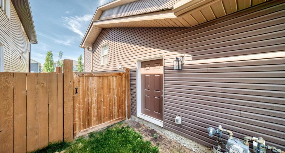 145 Kinniburgh Gardens, Chestermere, Alberta T1X 0R7, 3 Bedrooms Bedrooms, ,3 BathroomsBathrooms,Residential,For Sale,Kinniburgh,A2328052