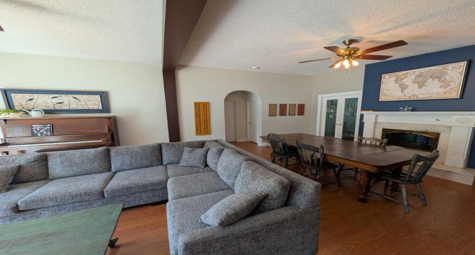 703 5 Avenue, Brooks, Alberta T1R 0E4, 5 Bedroom Bedrooms, 0 ,3 BathroomBathrooms,Residential,For Sale,5,0,A2328065