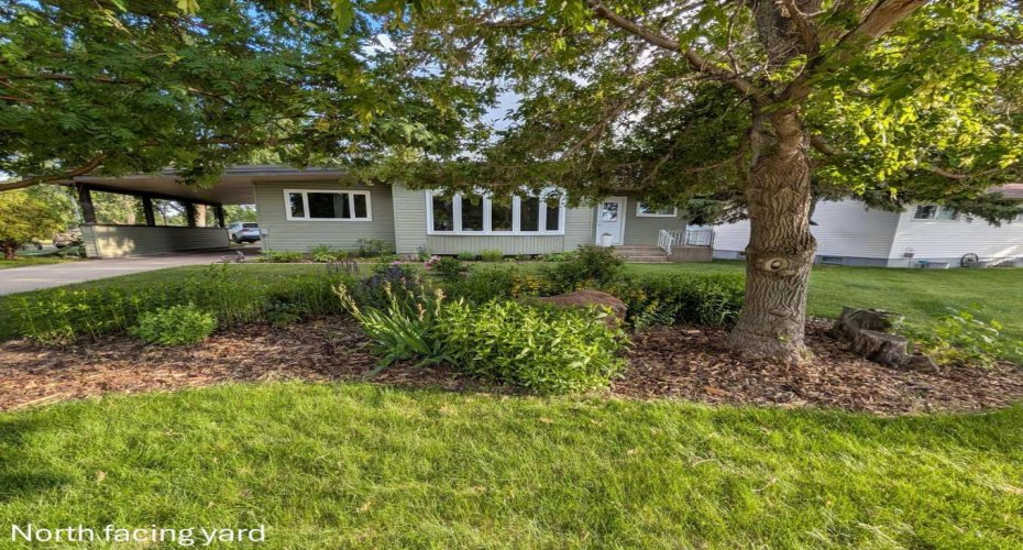 703 5 Avenue, Brooks, Alberta T1R 0E4, 5 Bedroom Bedrooms, 0 ,3 BathroomBathrooms,Residential,For Sale,5,0,A2328065