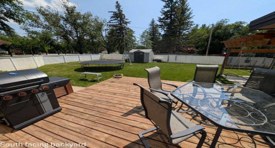 703 5 Avenue, Brooks, Alberta T1R 0E4, 5 Bedroom Bedrooms, 0 ,3 BathroomBathrooms,Residential,For Sale,5,0,A2328065