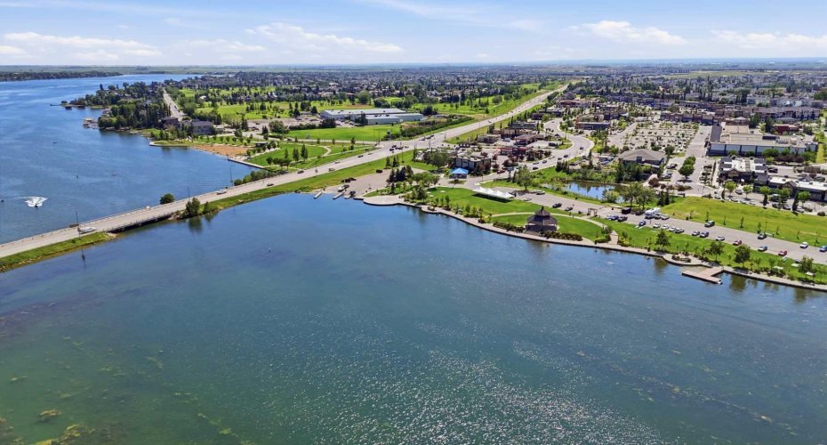 201 Marina Key, Chestermere, Alberta T1X 1Y6, 4 Bedroom Bedrooms, 0 ,4 BathroomBathrooms,Residential,For Sale,Marina,0,A2328083