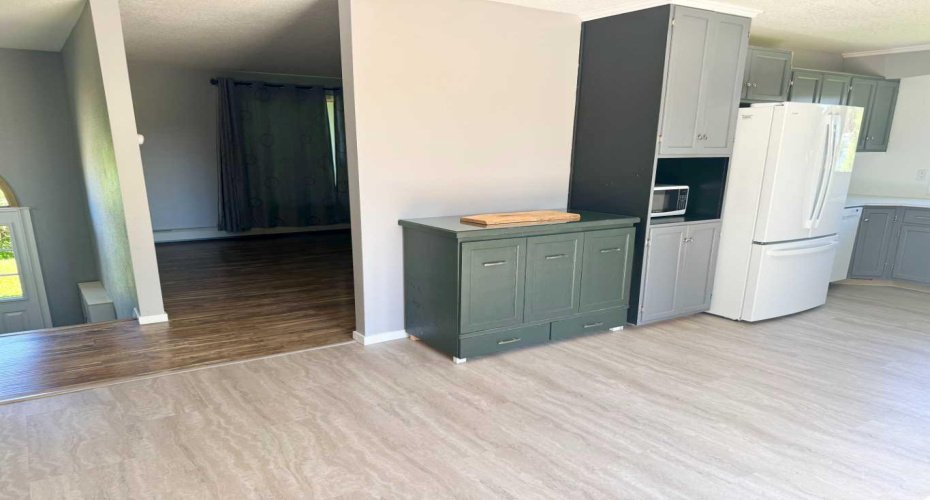 509 4th Street NE, McLennan, Alberta T0H 2L0, 4 Bedroom Bedrooms, 0 ,2 BathroomBathrooms,Residential,For Sale,NE,0,A2328108