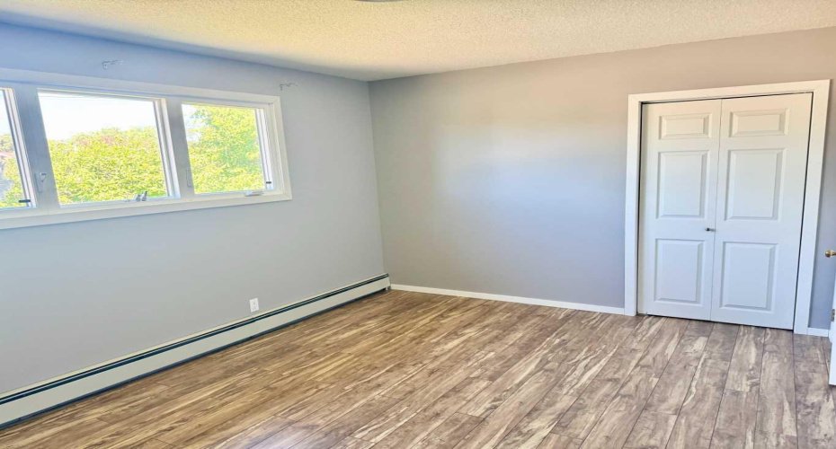 509 4th Street NE, McLennan, Alberta T0H 2L0, 4 Bedroom Bedrooms, 0 ,2 BathroomBathrooms,Residential,For Sale,NE,0,A2328108