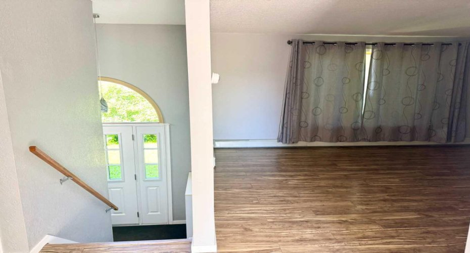 509 4th Street NE, McLennan, Alberta T0H 2L0, 4 Bedroom Bedrooms, 0 ,2 BathroomBathrooms,Residential,For Sale,NE,0,A2328108