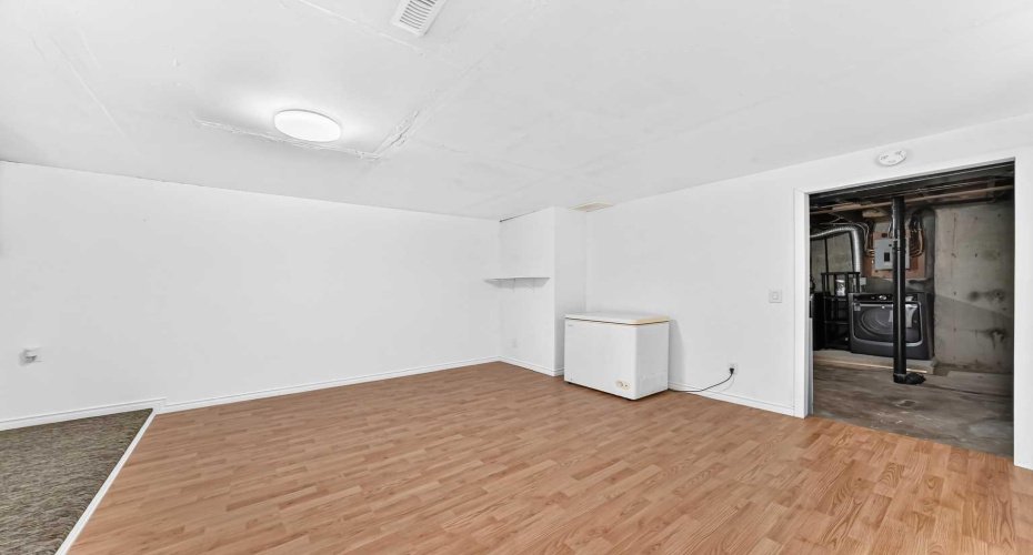 3235 56 Street, Calgary, Alberta T1Y 2X7, 3 Bedroom Bedrooms, 0 ,1 BathroomBathrooms,Residential,For Sale,56,0,A2328109