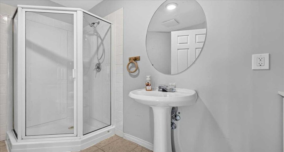 254 Douglas Glen Heath, Calgary, Alberta T2Z 2N1, 5 Bedroom Bedrooms, 0 ,4 BathroomBathrooms,Residential,For Sale,Douglas Glen,0,A2328110