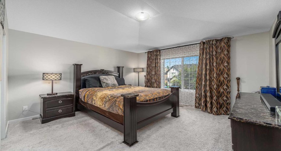 158 Mahogany Grove, Calgary, Alberta T3M 1W9, 4 Bedroom Bedrooms, 0 ,4 BathroomBathrooms,Residential,For Sale,Mahogany,0,A2328112