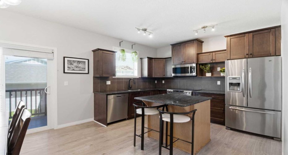 317 Sandford Place, Langdon, Alberta T0J 1X2, 4 Bedroom Bedrooms, 0 ,4 BathroomBathrooms,Residential,For Sale,Sandford,0,A2328122