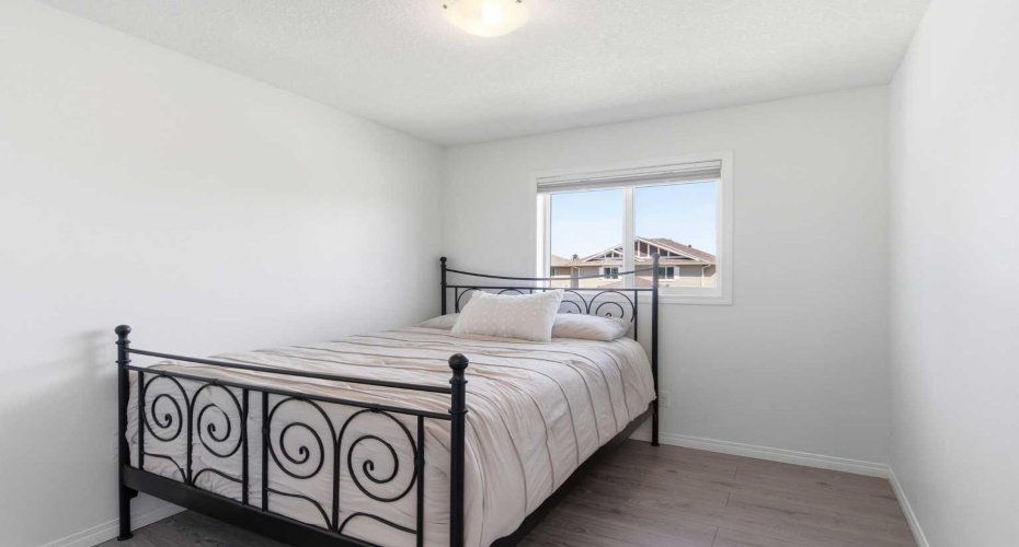 317 Sandford Place, Langdon, Alberta T0J 1X2, 4 Bedroom Bedrooms, 0 ,4 BathroomBathrooms,Residential,For Sale,Sandford,0,A2328122