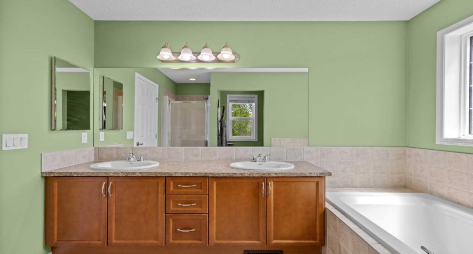 298 Silverado Plains Close, Calgary, Alberta T2X 0J2, 3 Bedroom Bedrooms, 0 ,3 BathroomBathrooms,Residential,For Sale,Silverado Plains,0,A2328127